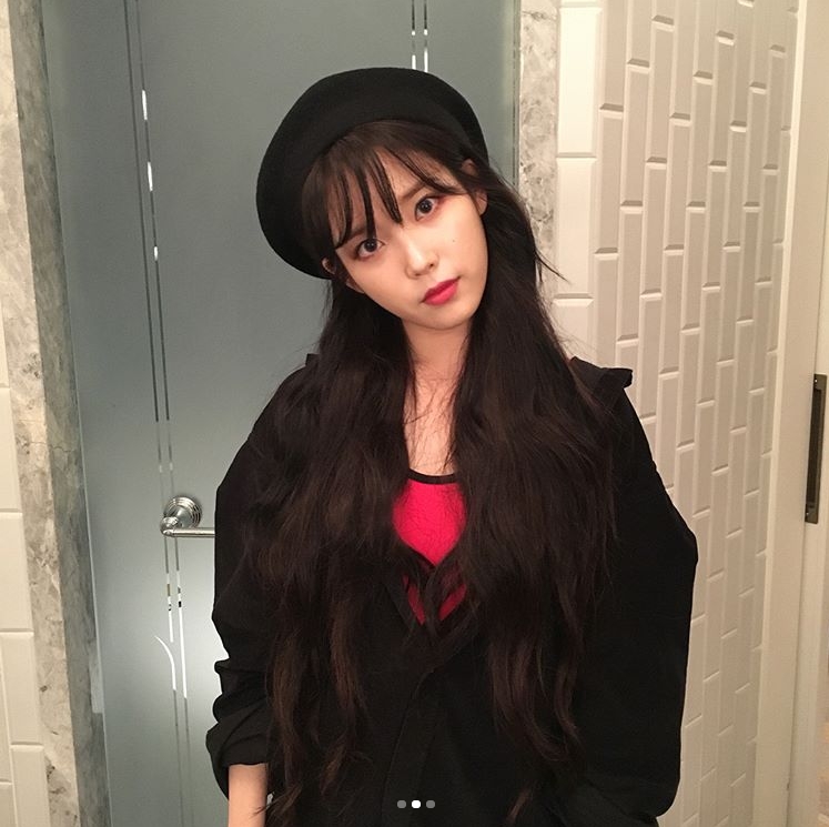 Iu Posts Photos On Her Instagram With Long Hair Korea Dispatch